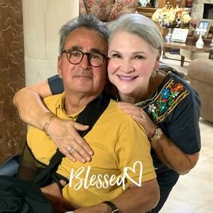 Meet your Posher, Dee dee